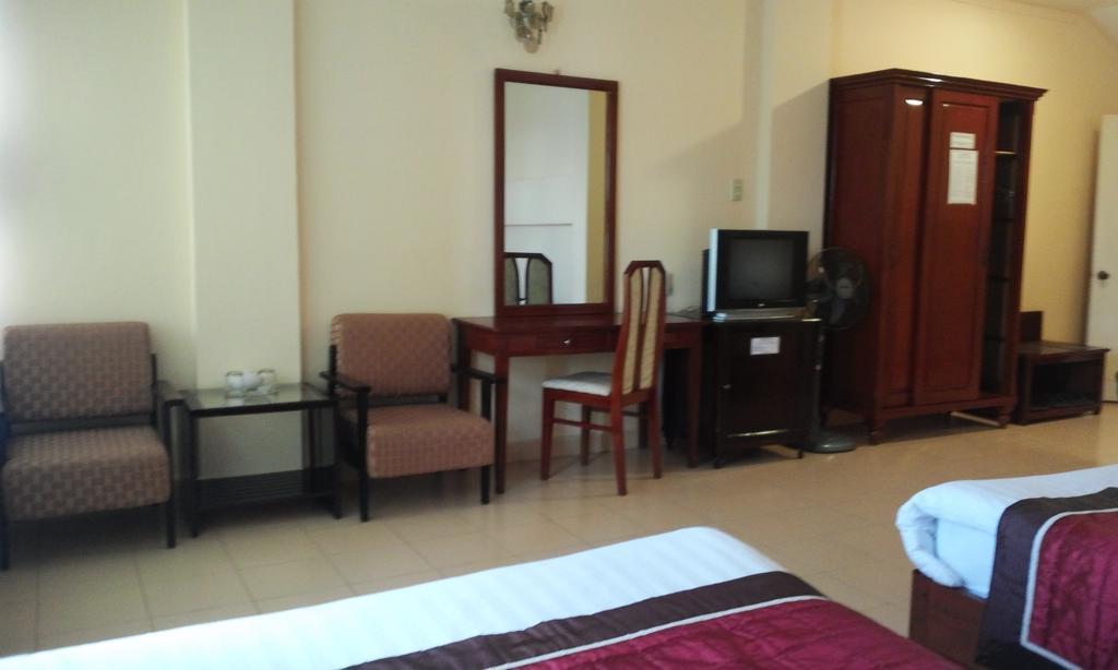 Hotel Anh Dao Đà Lạt Exterior foto